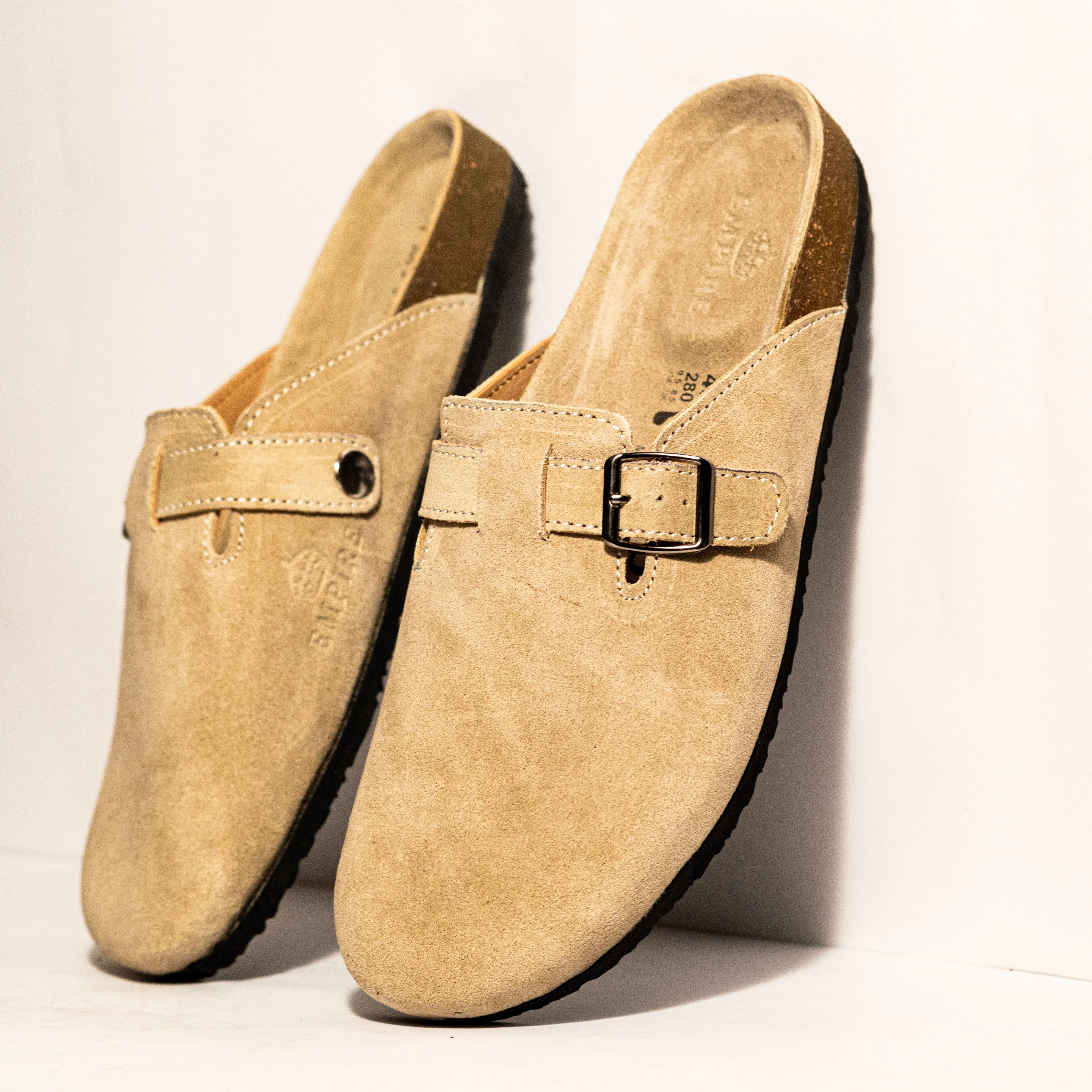 Boston Clogs Suede (2025)