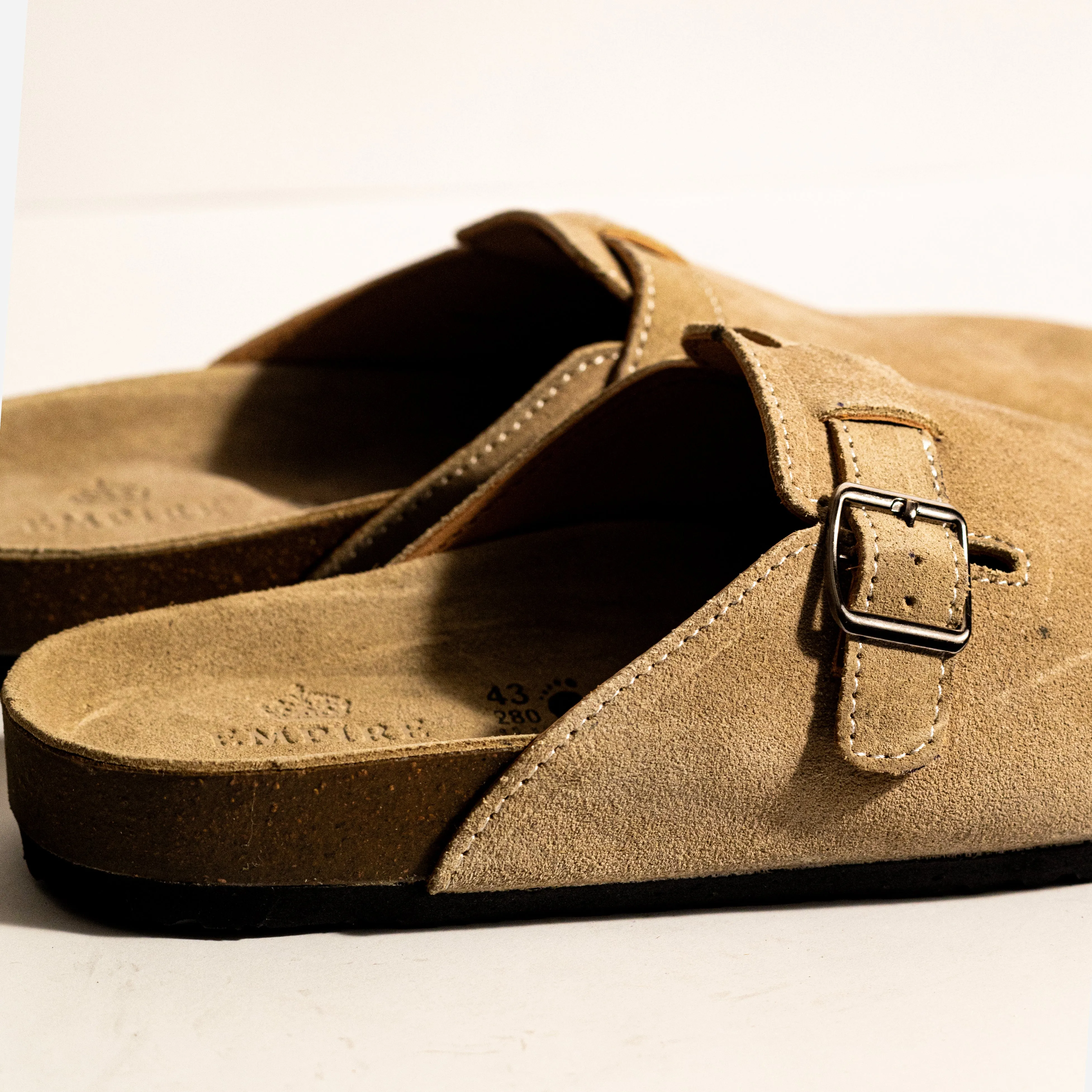 Boston Clogs Suede (2025)