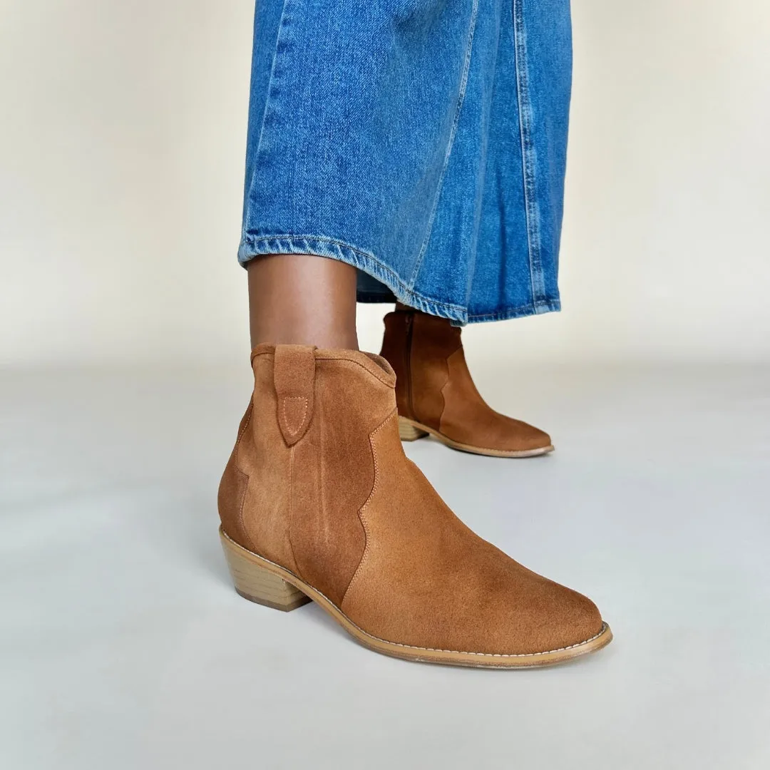 Jago Extra Wide Width Cowboy Boots - Tan Suede