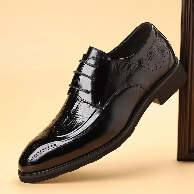 Men's Breathable Comfortable Business Lace Up Oxford Shoes Fashion Classic Carved Lace Up Leather Low Heels Dress Shoes