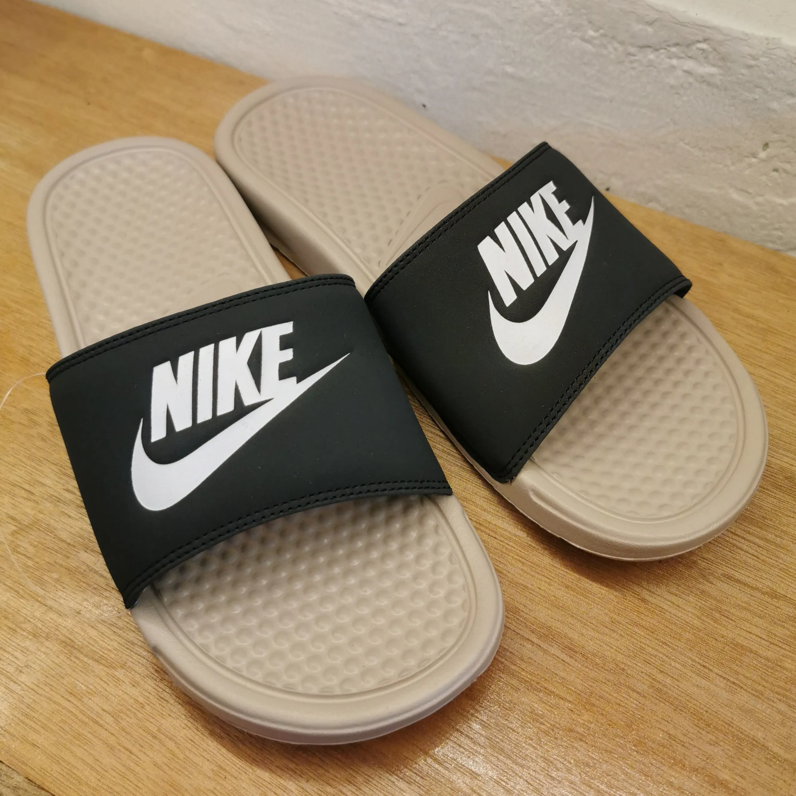 Men's Nike Benassi JDI Slides (String/White/Seaweed)(343880-202)