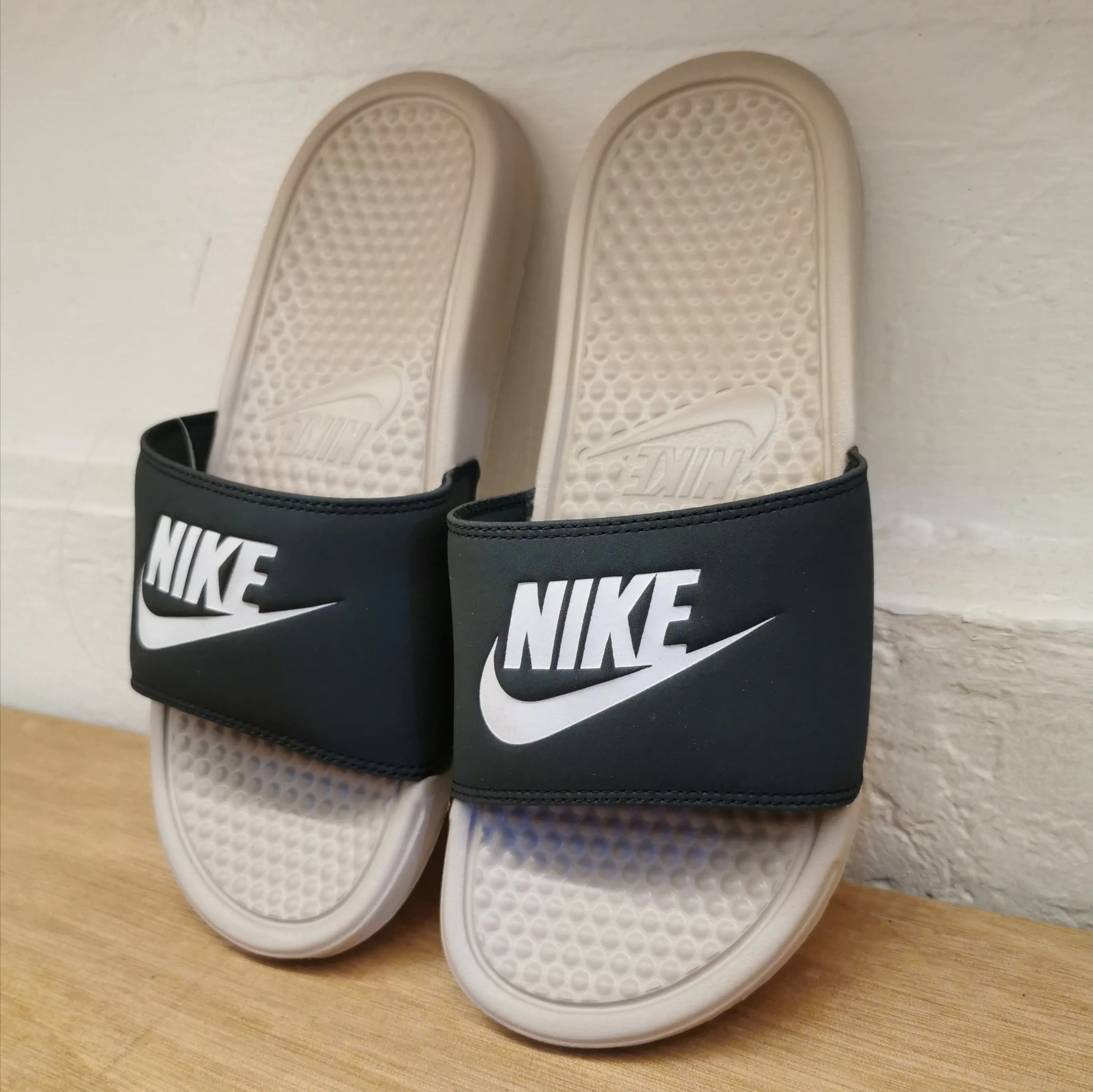 Men's Nike Benassi JDI Slides (String/White/Seaweed)(343880-202)
