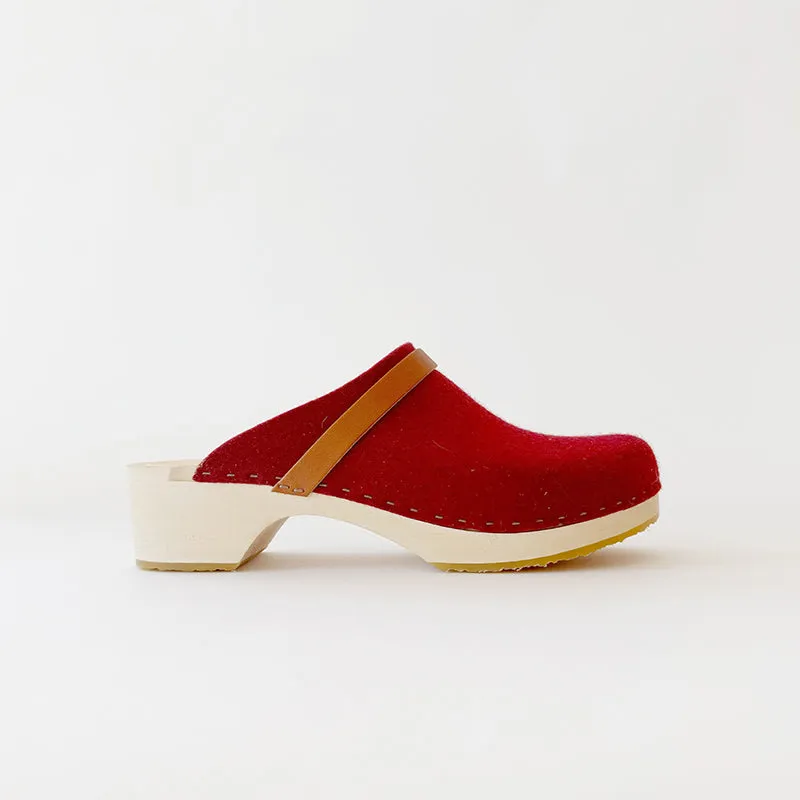 Toastie felt clog (MTO)