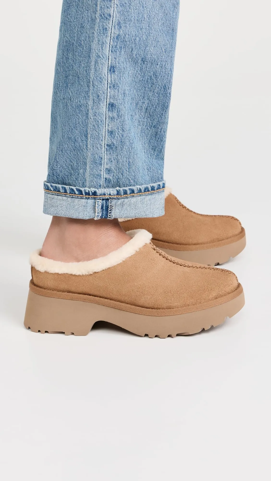 UGG Women's New Heights Cozy Clog, Chestnut, 9