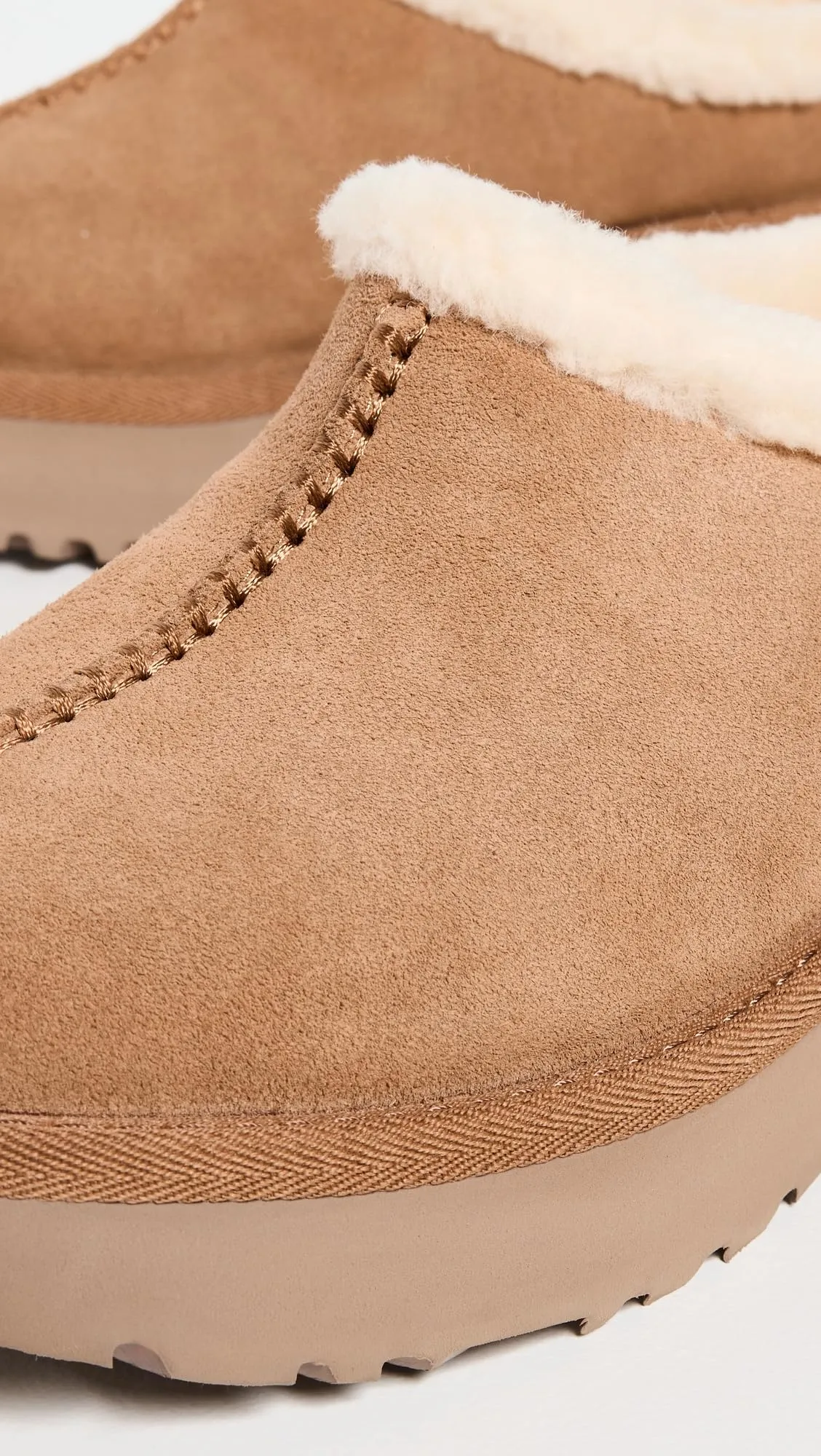 UGG Women's New Heights Cozy Clog, Chestnut, 9