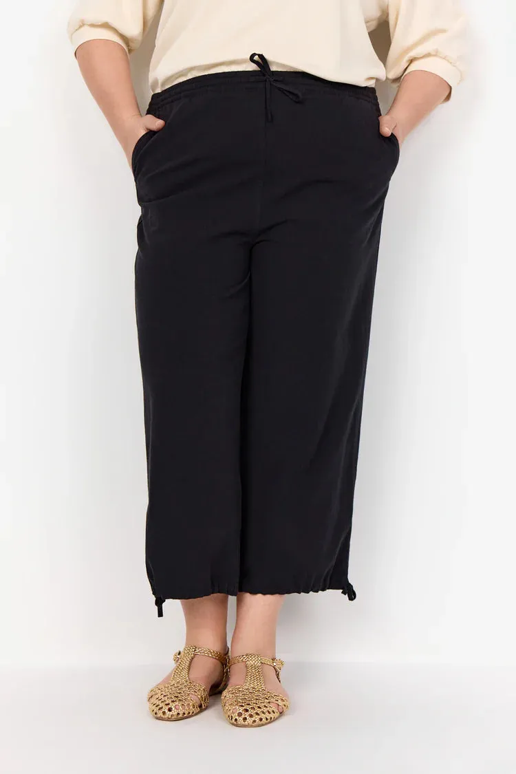 WA-Erica Capri Black